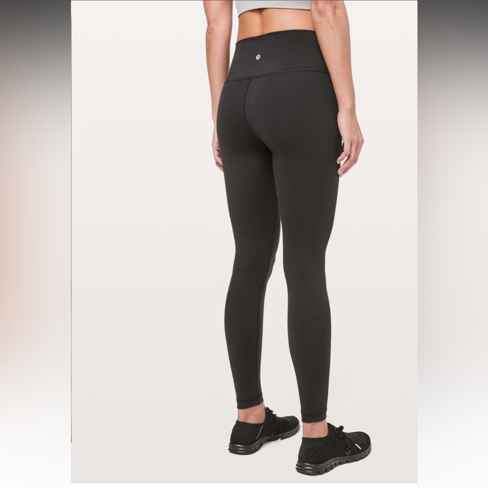 Lululemon Wunder Under HR Crop Leggings in Luon